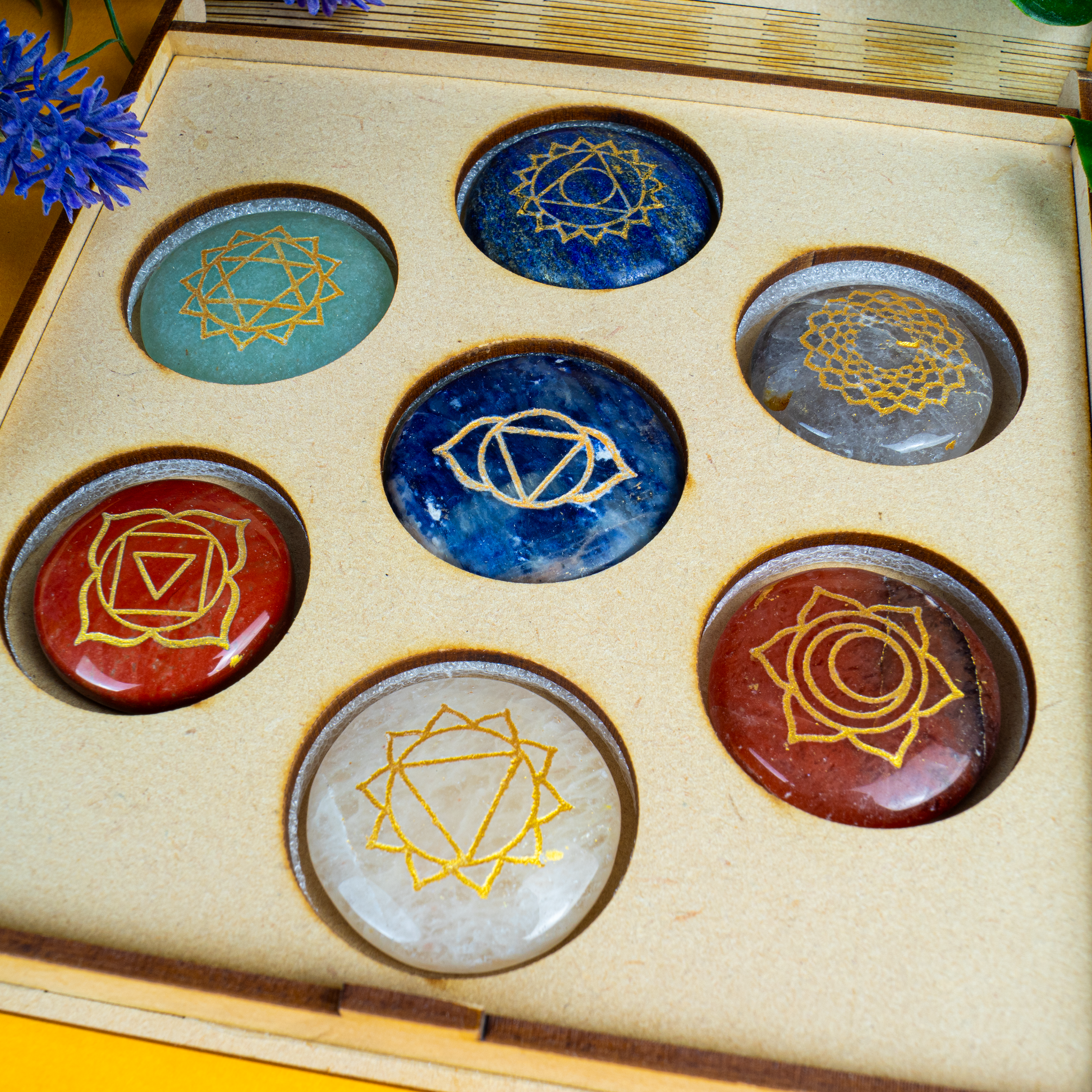 Chakra Trommelsteine mit Chakra Box