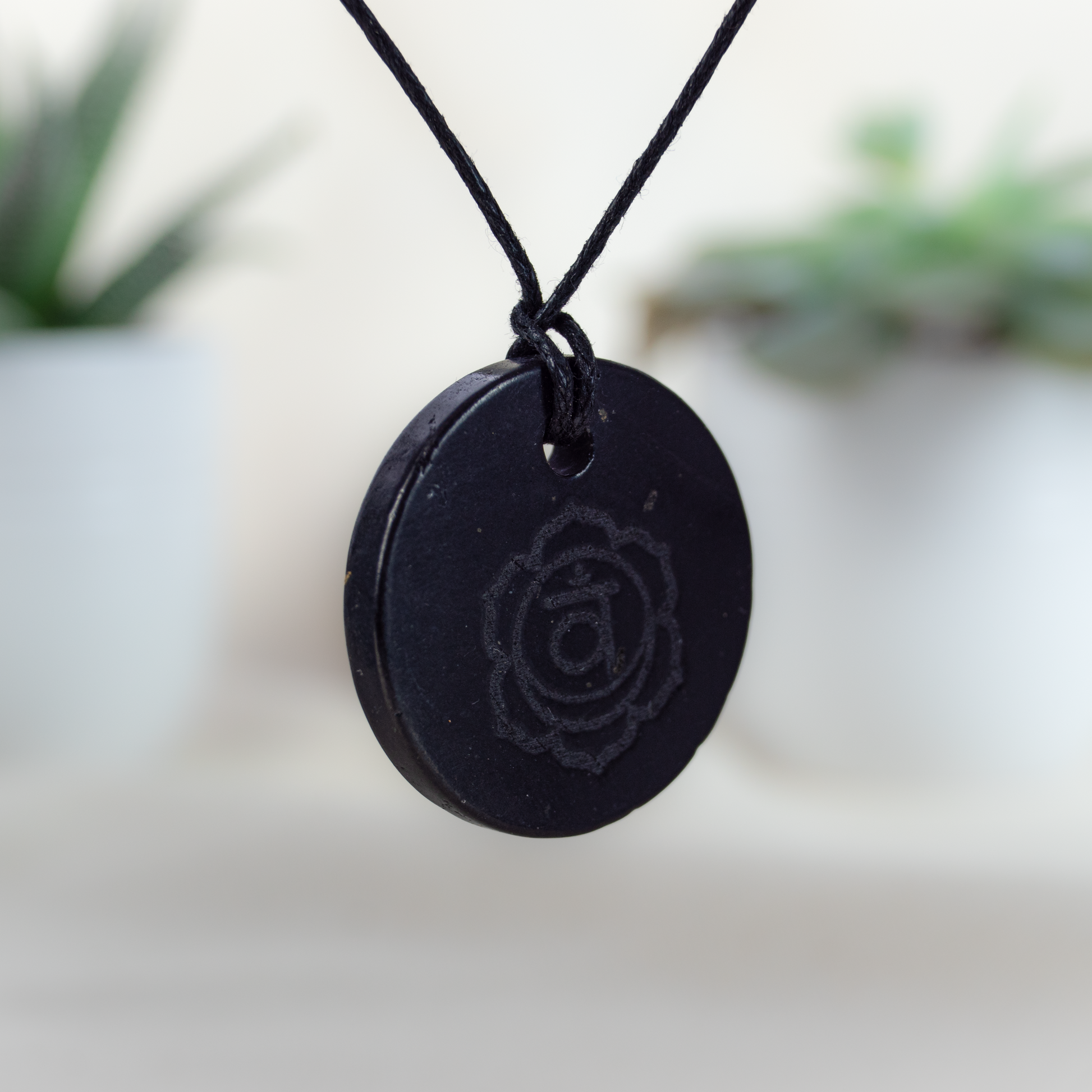 Schungit-Anhänger 2. Chakra Swadhishthana