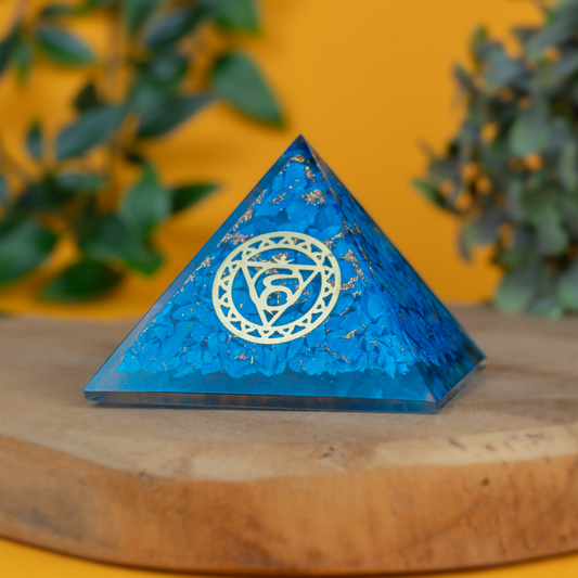 Türkis Organit Pyramide